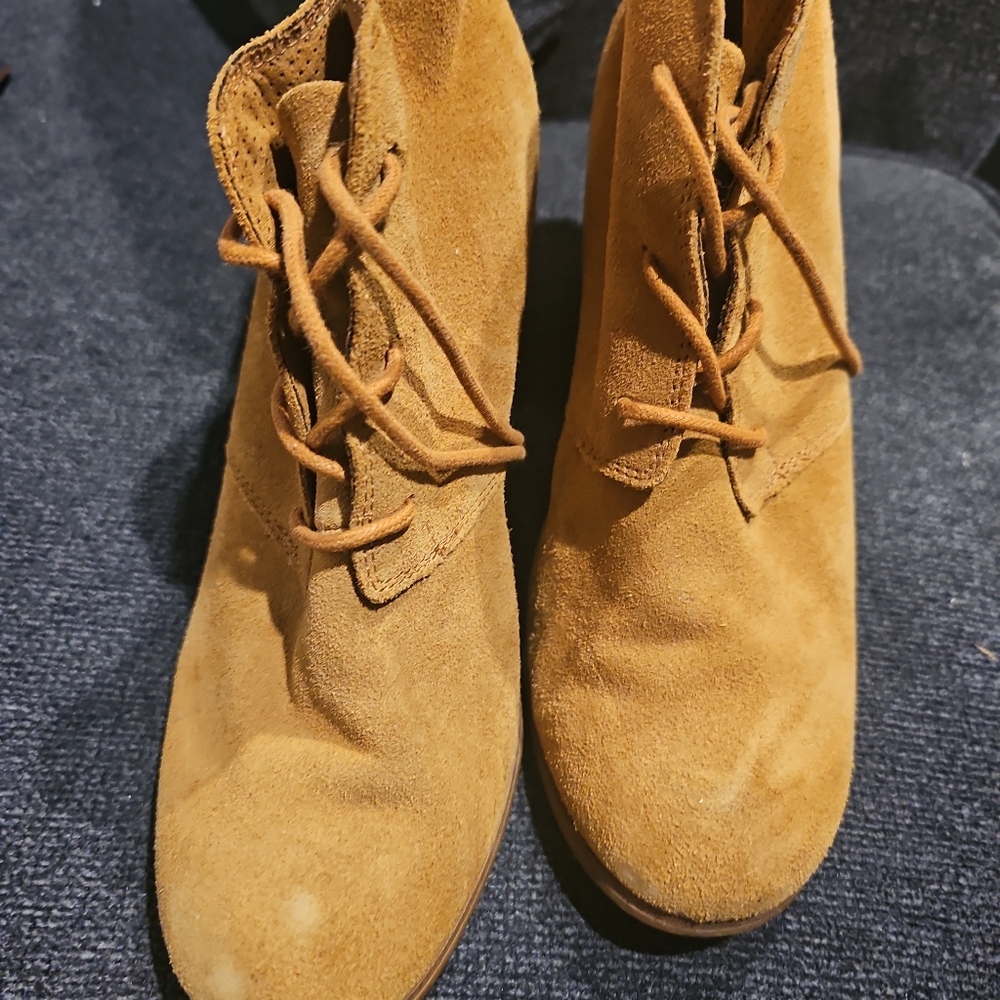 Tom's Booties never worn